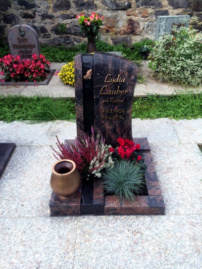 Urnengrabstein U-1010